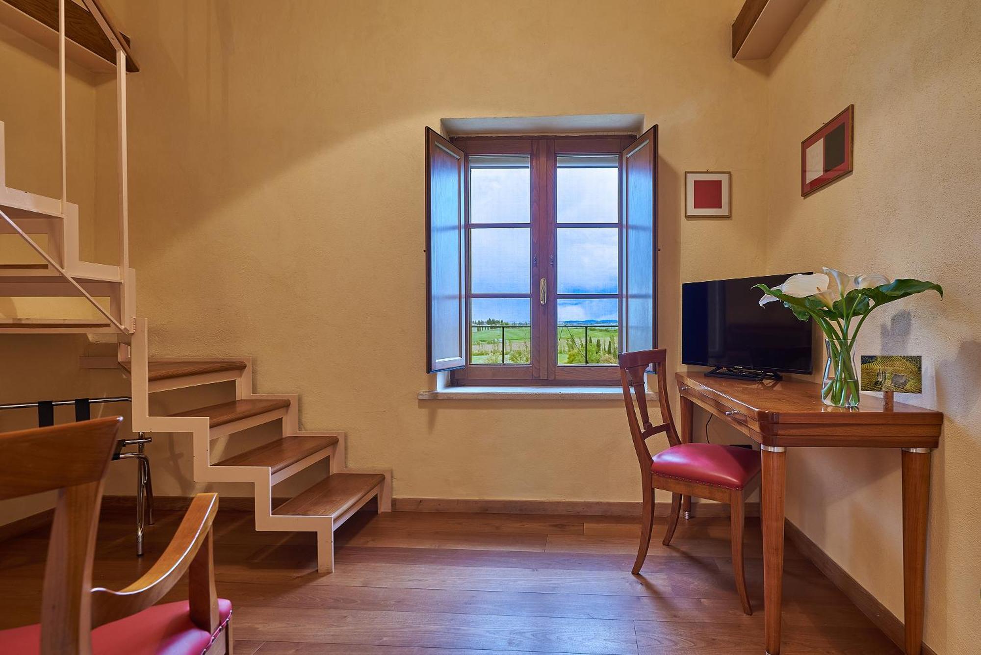 كاستيلْنْوافو بيراردين La Gazzara Castell'In Villa المظهر الخارجي الصورة