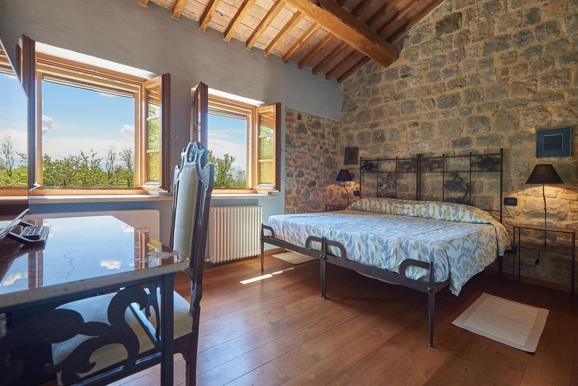 كاستيلْنْوافو بيراردين La Gazzara Castell'In Villa المظهر الخارجي الصورة