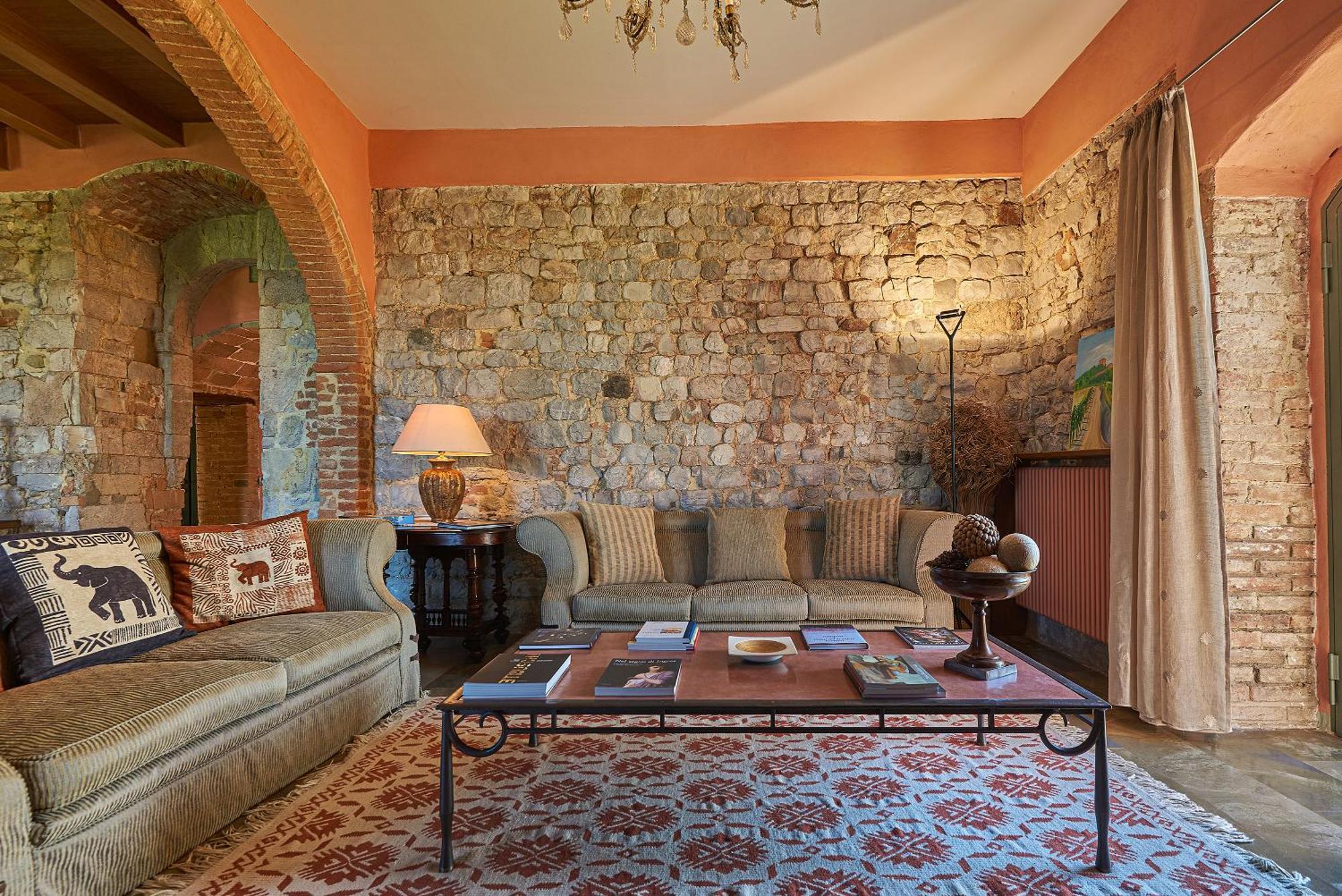 كاستيلْنْوافو بيراردين La Gazzara Castell'In Villa المظهر الخارجي الصورة